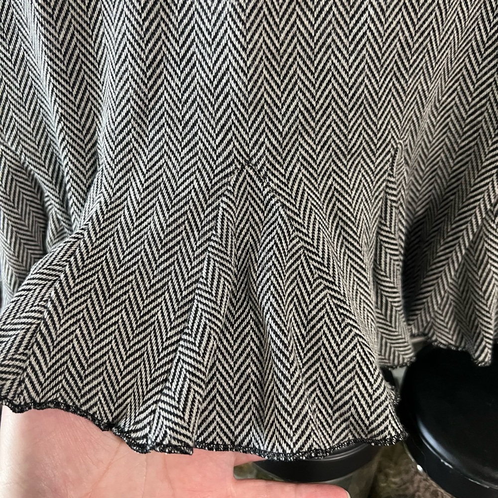 White House Black Market Herringbone Pencil Skirt with Ruffle Hem - Picture 3 of 6